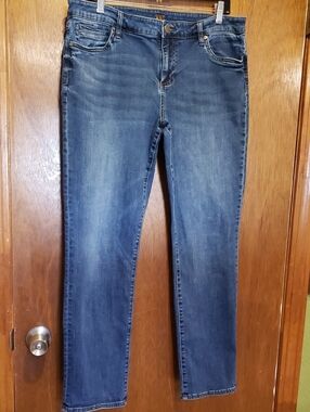 Kut from the Kloth Mid-Blue Straight Leg Jeans